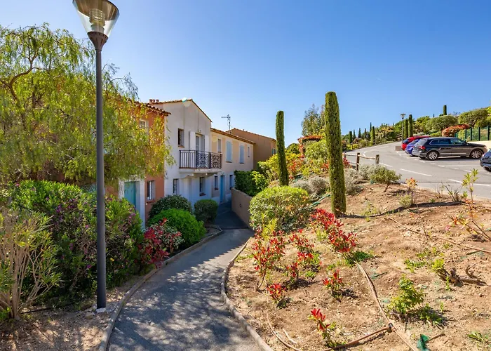Les Coralines By Interhome Les Issambres