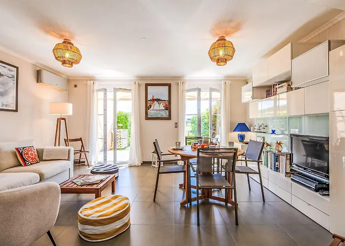 Les Coralines By Interhome * Les Issambres